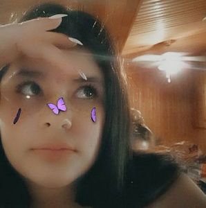 Meet your Posher, Hanna angela